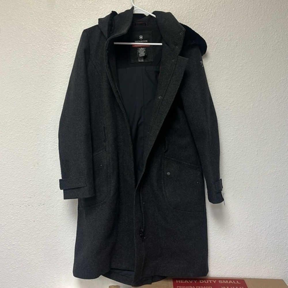 Victorinox women’s wool long winter coat size m